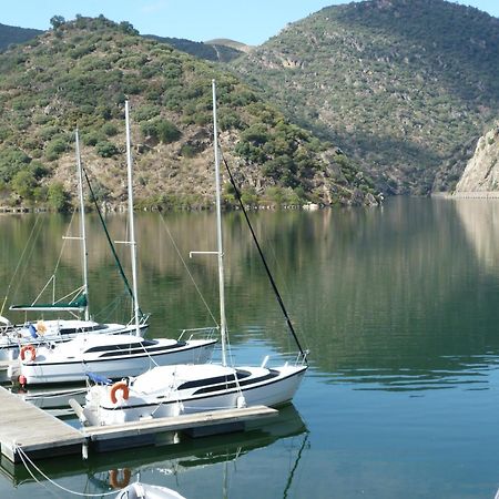 Douro Yacht Charter & Bungalows São João da Pesqueira Exterior foto