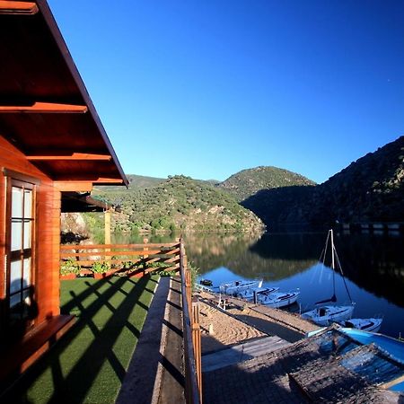 Douro Yacht Charter & Bungalows São João da Pesqueira Exterior foto