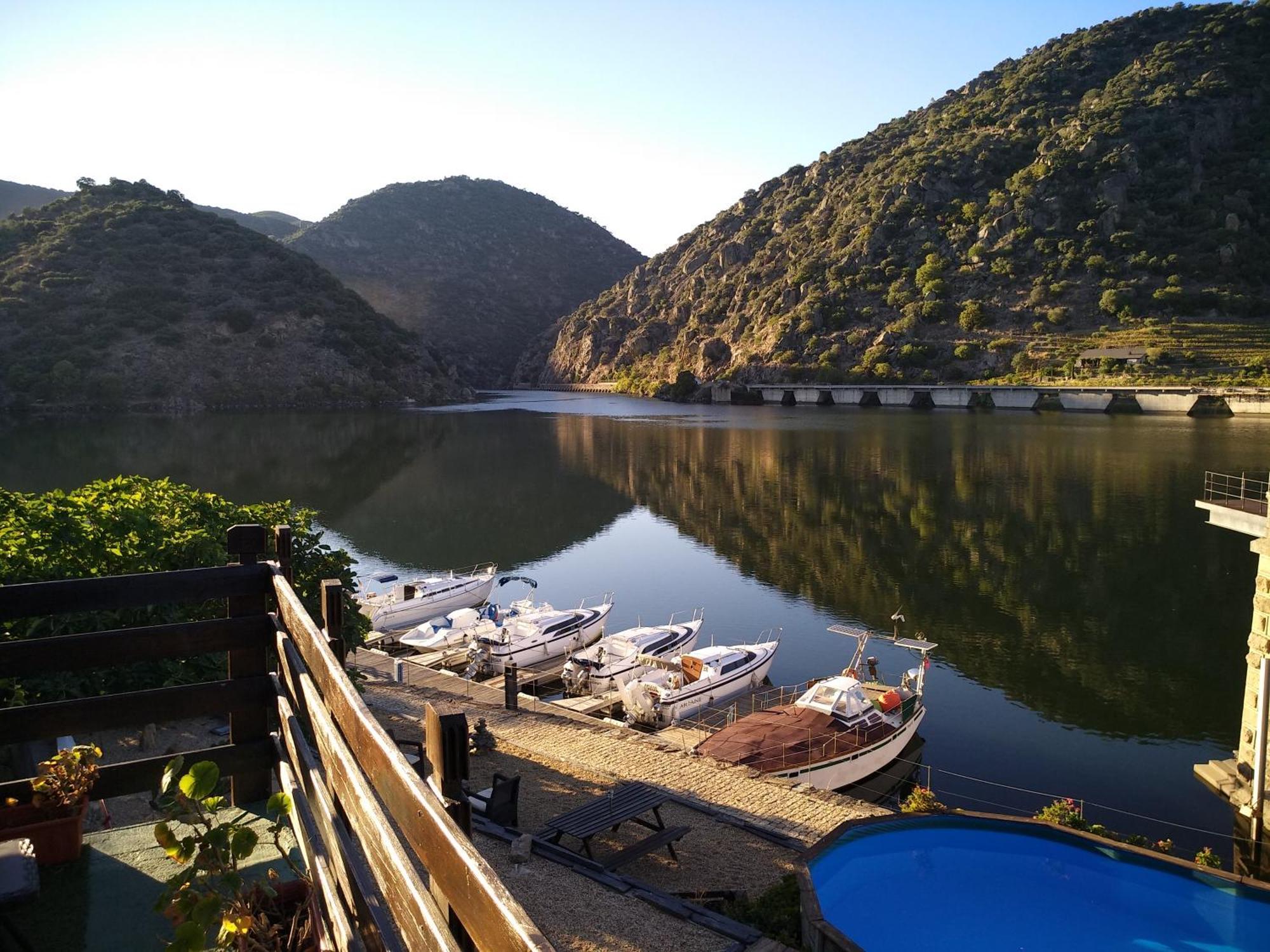 Douro Yacht Charter & Bungalows São João da Pesqueira Exterior foto