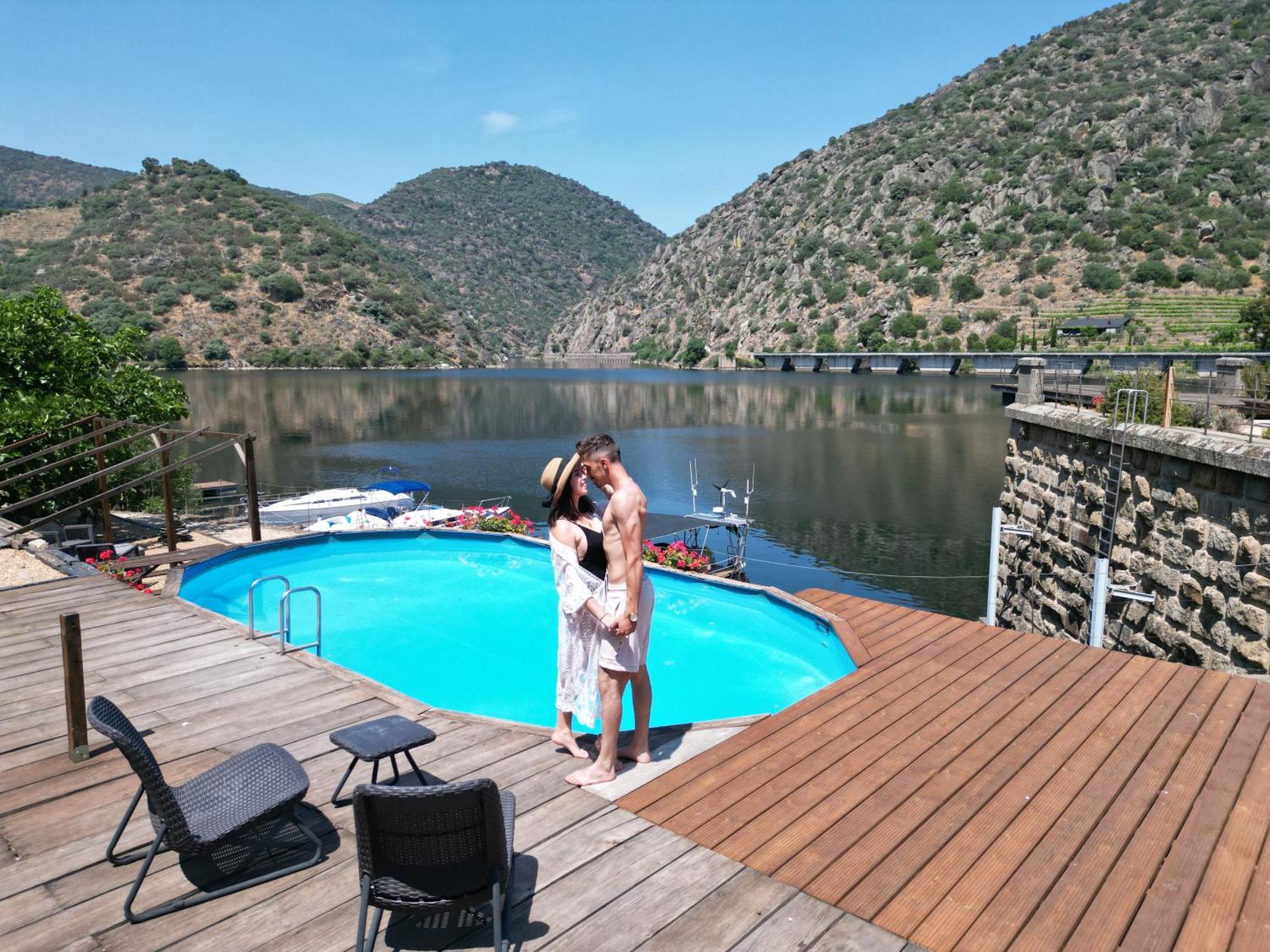 Douro Yacht Charter & Bungalows São João da Pesqueira Exterior foto
